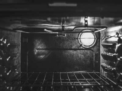 La forma más simple de limpiar un horno eléctrico sin esfuerzo