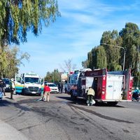 Tuvo una baja de presión mientras manejaba y chocó de frente con otro auto