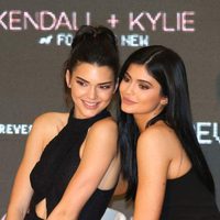 ¡OMG! ¿Viste a Kylie y Kendall Jenner disfrazadas de ángeles?
