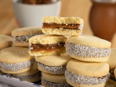 Alfajores de maicena sin azúcar ni gluten: la receta apta para celíacos y baja en calorías