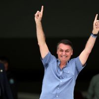 Irresponsable: Bolsonaro desoyó las recomendaciones y estuvo en un acto masivo sin barbijo