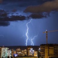 Mantienen el alerta amarillo por tormentas eléctricas y vientos fuertes en toda la región