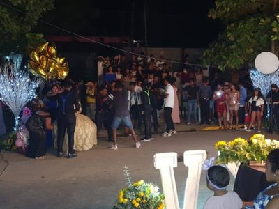 Coronavirus: dispersan fiesta de XV años con más de 500 personas en Acapulco