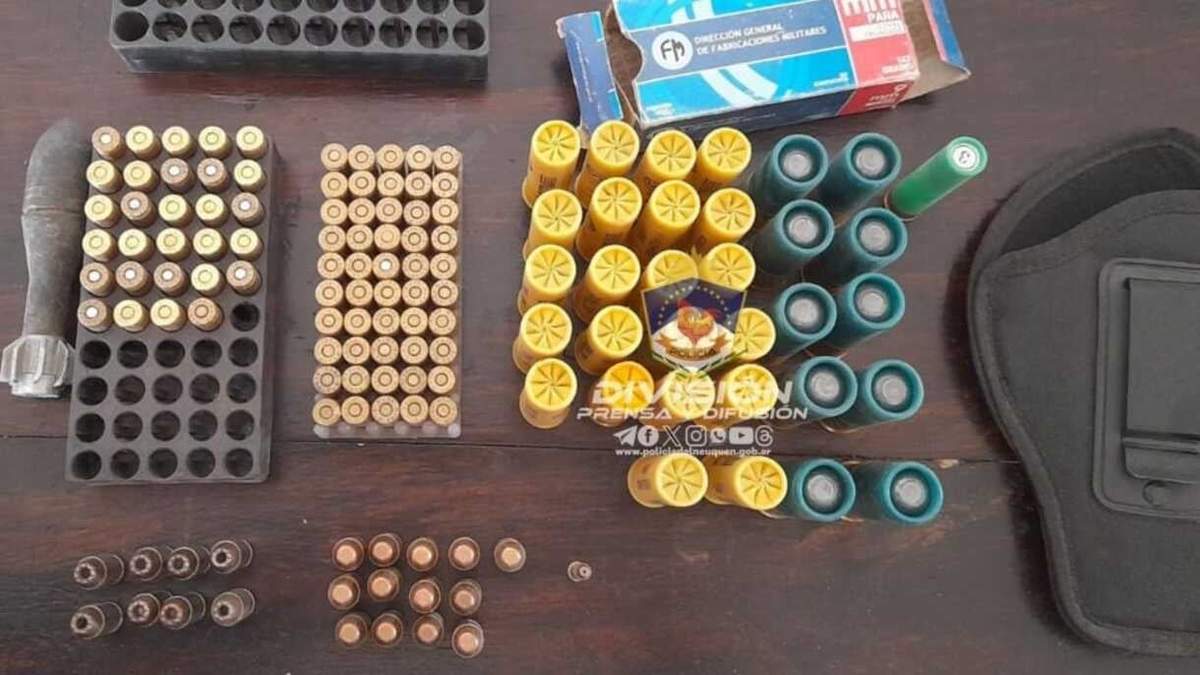 Elementos secuestrados en el allanamiento. Fuente: (Policía de Neuquén)