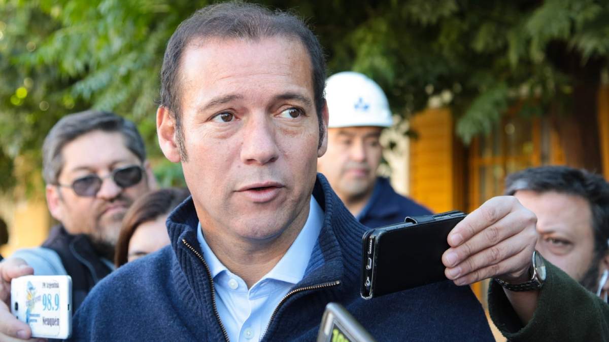 El gobernador de la provincia de Neuquén, Omar Gutiérrez. Fuente: (Twitter)