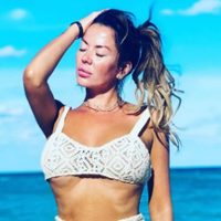 Maravillosa: Karina Jelinek se filmó frente al espejo y regaló una escena difícil de olvidar