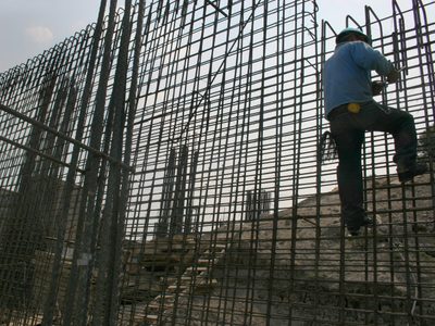 Estas son las profesiones, oficios y trabajos especiales que tendrán aumento del salario en 2025