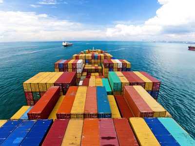 Déficit comercial, la constante desde hace tres meses con Brasil