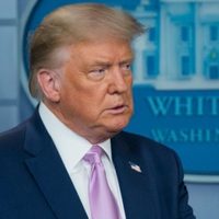 Investigaciones penales complican aspiraciones de Trump para llegar a la Casa Blanca
