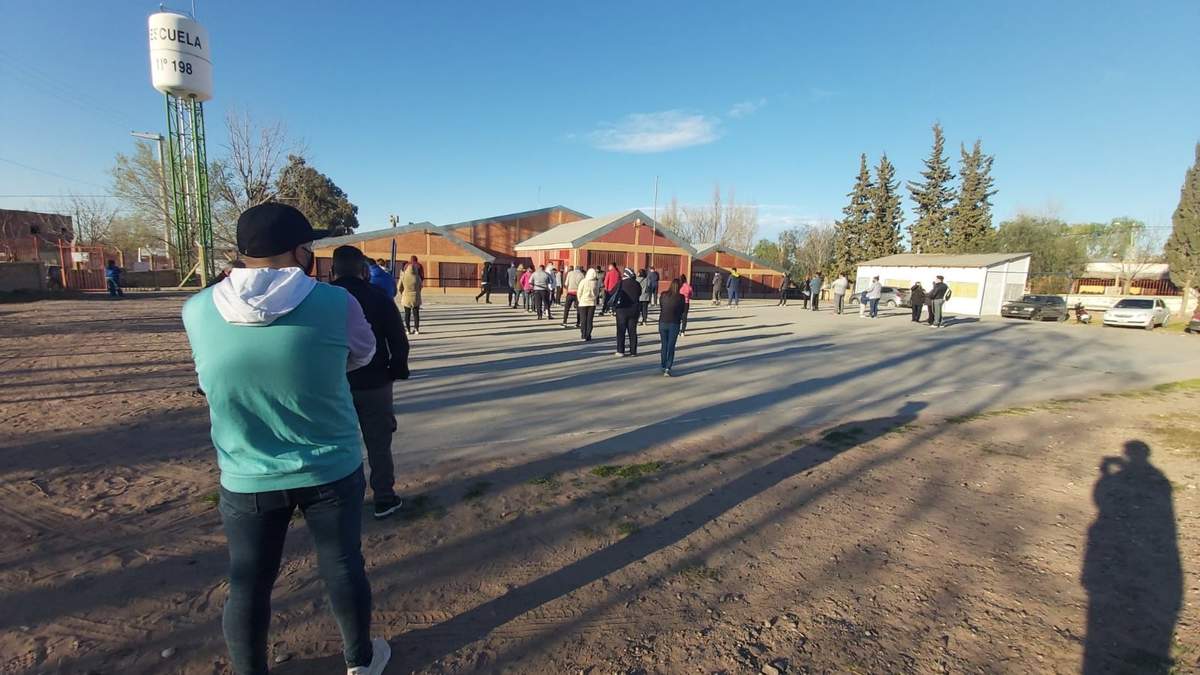 Ya se vota en Neuquén. (Fuente: Twitter)