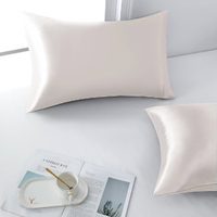 El truco de la abuela para lavar las fundas de almohadas de satén y dejarlas como nuevas