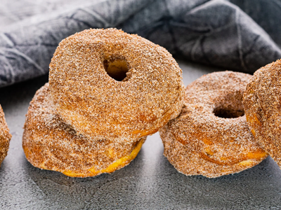 Con 2 ingredientes hacé estas donas super esponjosas y fáciles, mientras ponés la pava para el mate