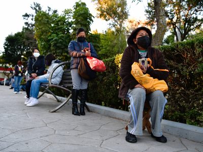 En un día, 688 muertes y 37 mil 63 nuevos casos confirmados de covid-19 en México