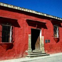 Artista mixe expone movimientos contraculturales en pueblos de Oaxaca