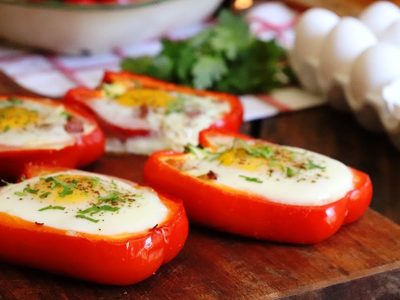 Morrones rellenos vegetarianos: la receta sencilla para lucirte con un plato saludable