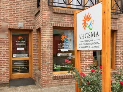 Advierten que turistas llegan a San Martín de los Andes con reservas de alojamientos que no existen