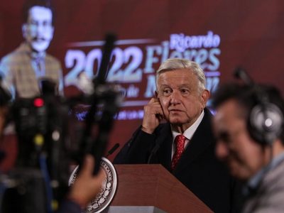 "Nada más que no se vayan a rasguñar mucho": AMLO apura a la oposición a nombrar candidato al 2024