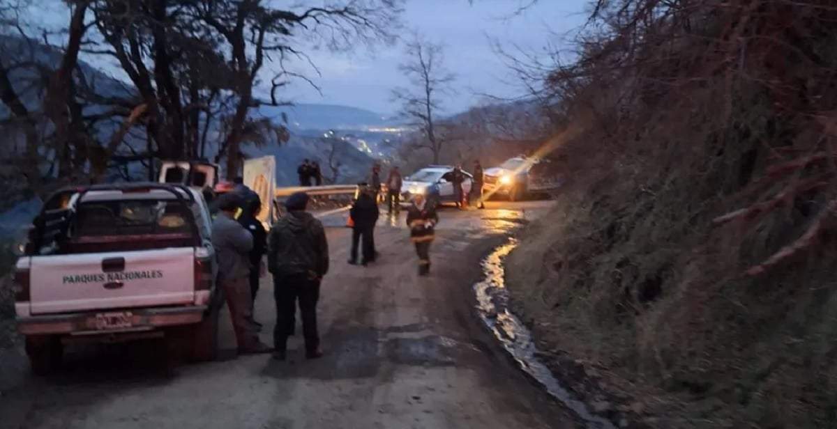 El incendio de la camioneta ocurrió en la villa Quila Quina. Fuente (RSM)