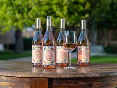 Dolce & Gabbana crea un vino rosado para ayudar a la economía de Sicilia