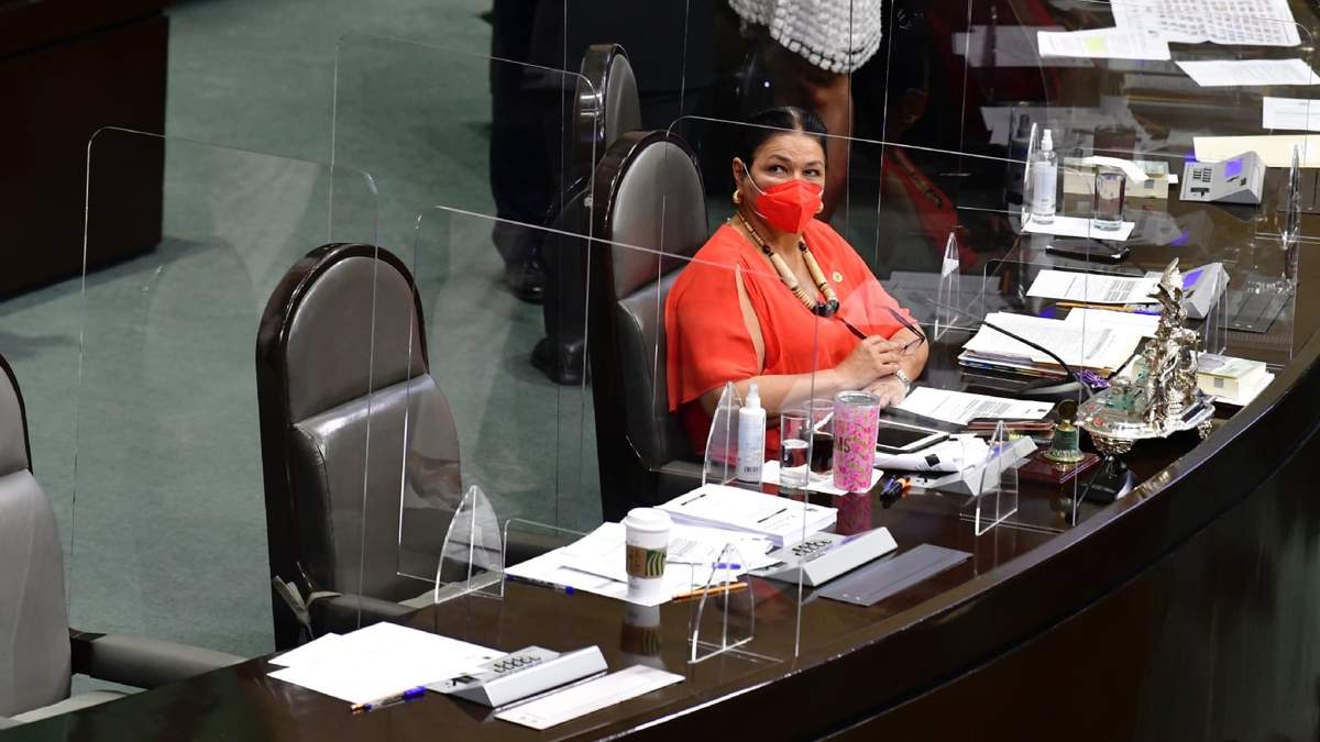 La presidenta de la Mesa Directiva de la Cámara de Diputados, Dulce María Sauri Riancho