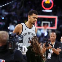 Los Knicks y los Spurs se enfrentarán el martes en la final de la Copa de la NBA