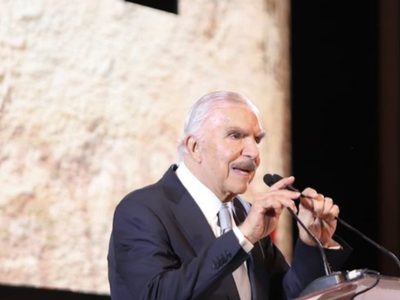 Muere Jorge Kahwagi Gastine, presidente del periódico La Crónica de Hoy