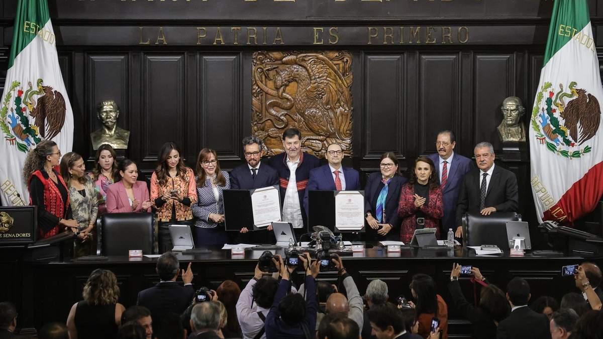 La ratificación de Genaro Lozano y Francisco de la Torre como embajadores en Italia e Indonesia