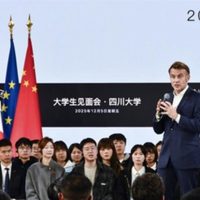 Macron amenaza con responder con aranceles europeos al superávit comercial de China