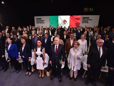 Lanzan el Colectivo por México, iniciativa “ciudadana” y "apartidista" distante al proyecto de AMLO
