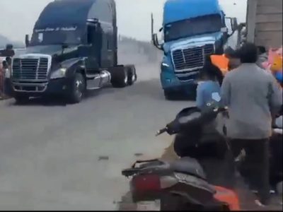 Tragedia en arrancones de tráileres: Un tractocamión arrolla a asistentes; mueren tres (Videos)