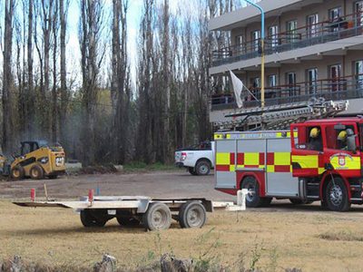 En Centenario evacuaron un edificio por una pérdida de gas