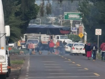 Comando ataca comunidad indígena de Acachuén, Michoacán (Video)