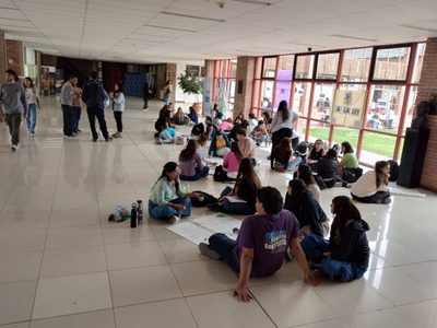 Estudiantes de abogacía piden prórroga para recibirse con el plan de estudios viejo