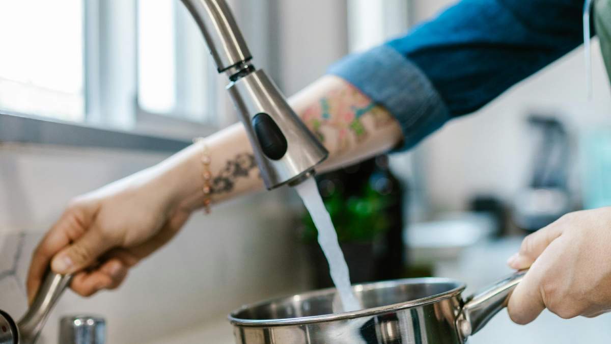 Con el vinagre, el acero inoxidable de tu hogar lucirá siempre impecable