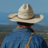 “La Guardia Blanca” de Julien Elie, filme que retrata la lucha de comunidades contra el despojo