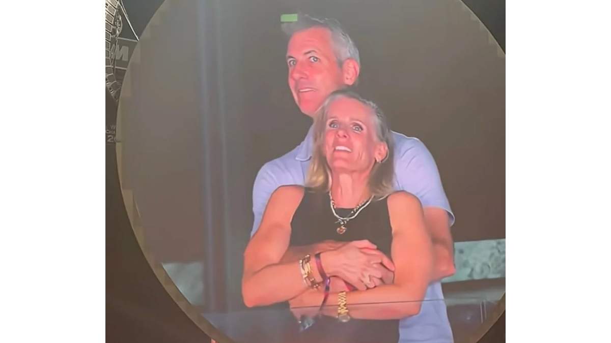 Andy Byron y Kristin Cabot captados en concierto