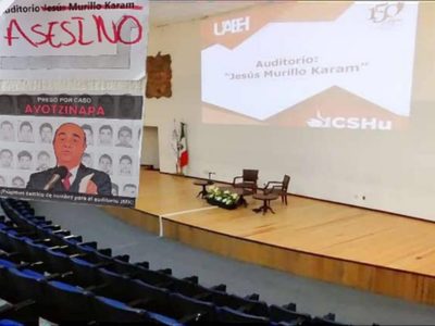 Por caso Ayotzinapa, retiran nombre de Jesús Murillo Karam a auditorio de la UAEH