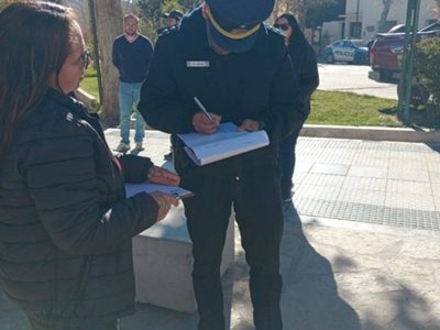 Conflicto en Chos Malal: ordenaron desalojar el acampe municipal de la plaza
