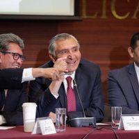 Adán Augusto pide aprobar reformas sobre la Guardia Nacional; llama "rebelde" a Monreal