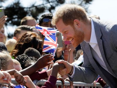 La realeza británica felicita al príncipe Enrique por sus 40 años