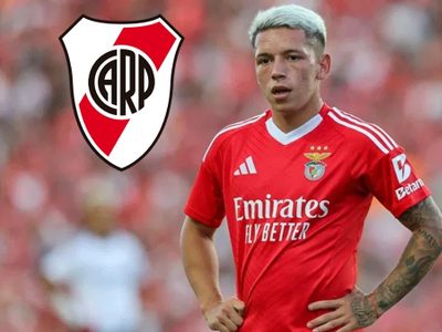 No se baja de la pelea: River volvió a insistir por Gianluca Prestianni