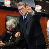 En su regreso al Senado, Ricardo Monreal fijó esta postura sobre la elección de la nueva ministra