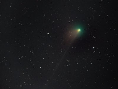 La vuelta al cielo de un cometa verde que no se ve desde la Edad de Piedra