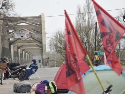 Desde las 10:00, corte total de los puentes por protesta de organizaciones sociales