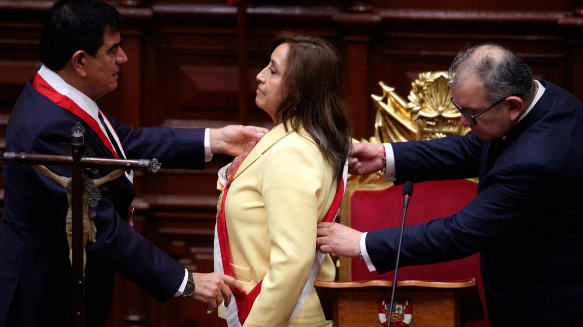 Dina Boluarte. Fuente: (Twitter)