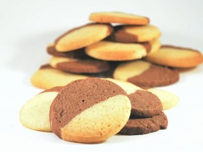 Galletitas bicolor: poné la pava y hacé en minutos esta delicia para disfrutar en la merienda