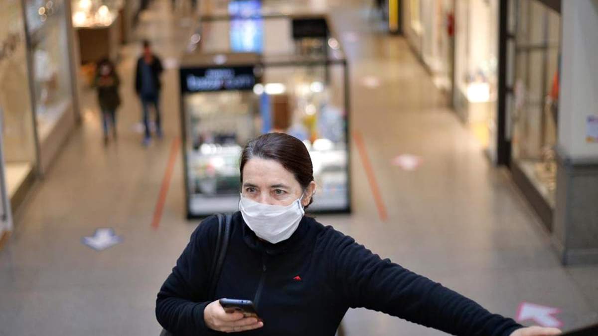Los shoppings de la Ciudad podrán abrir desde este miércoles al mediodía. Fuente: (Twitter)