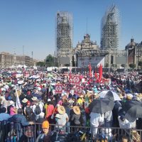 Zócalo capitalino casi lleno antes de la llegada de AMLO; instalan zona VIP (Videos)