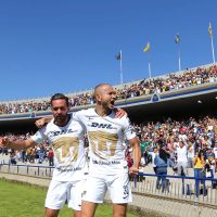 Vence Pumas a Tigres y avanza a semifinales