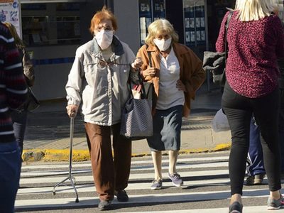ANSES: este lunes pagarán el bono de $1.600 a los afiliados del PAMI con el siguiente DNI
